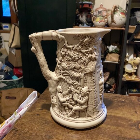 Vintage Atlantic mold ceramic pitcher - Picture 8 of 8